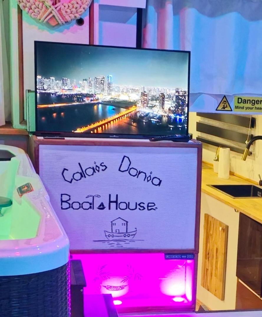 Calaidonia Boat House Otel Calais Dış mekan fotoğraf