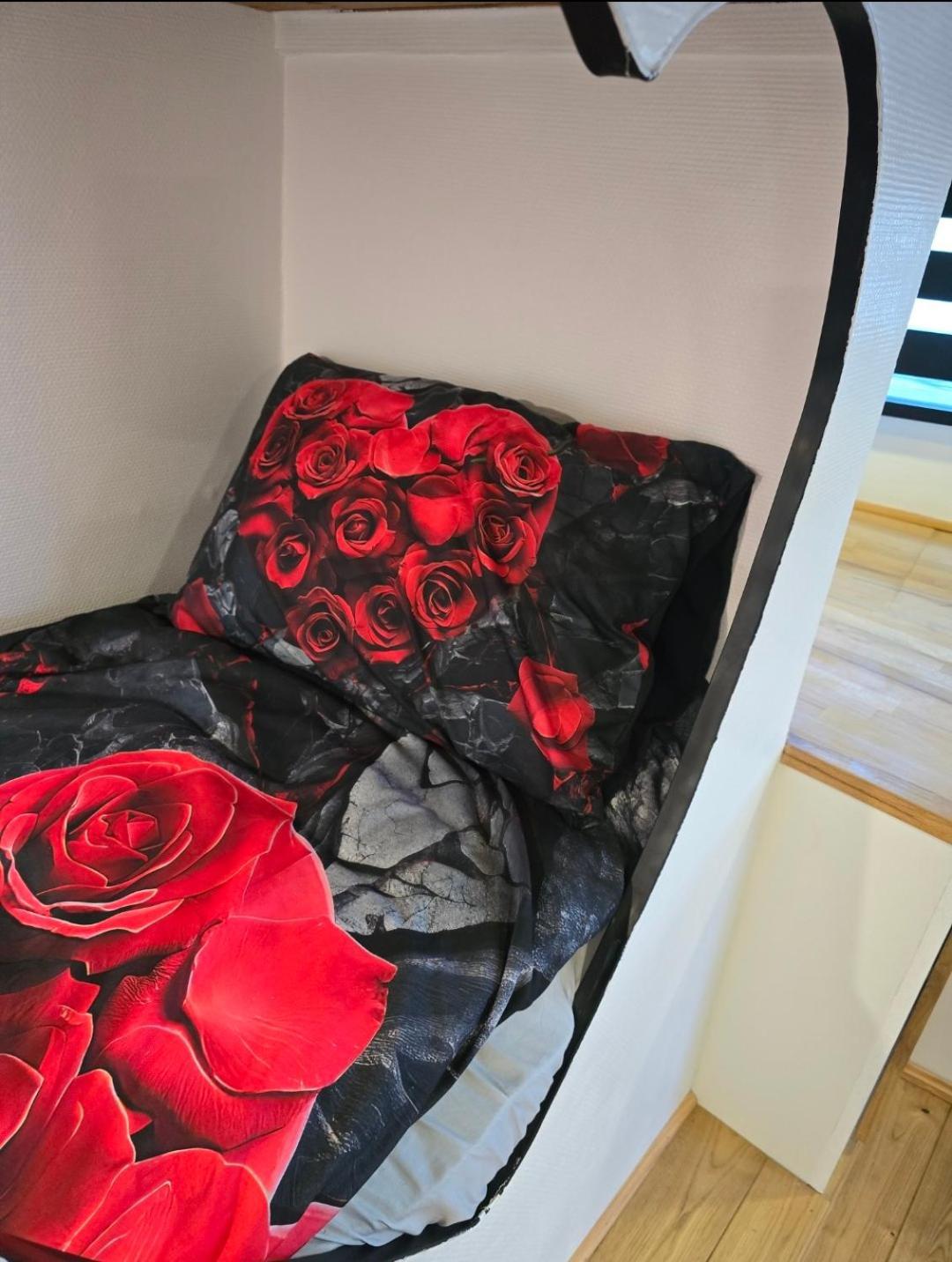 Calaidonia Boat House Otel Calais Dış mekan fotoğraf